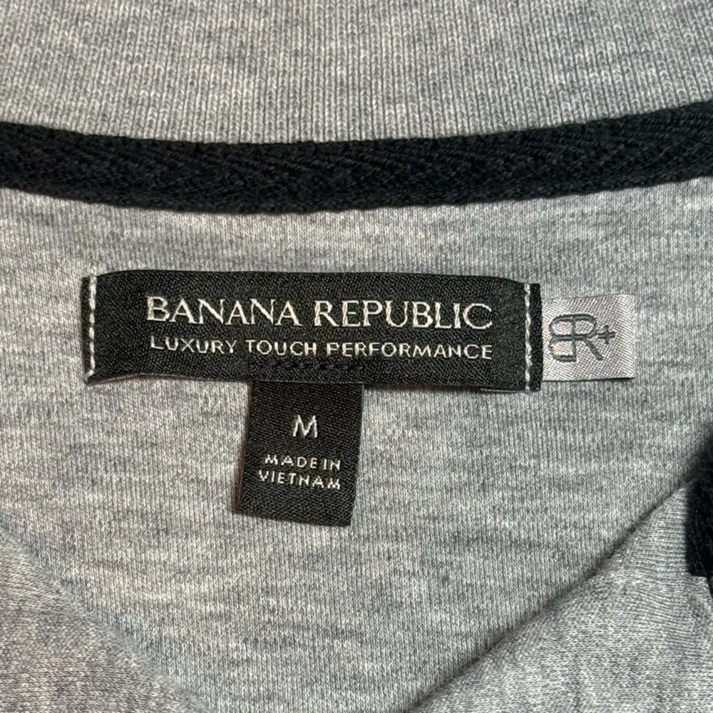 Banana Republic Slim Luxury-Touch Performance‎ Golf Polo